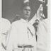 jeune musicien en uniforme